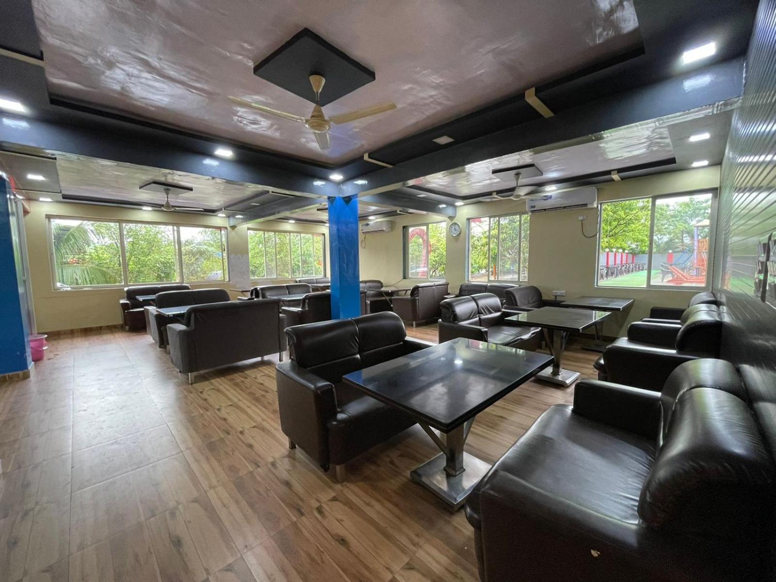 Wayfare Sp Resort Panvel Eksteriør bilde