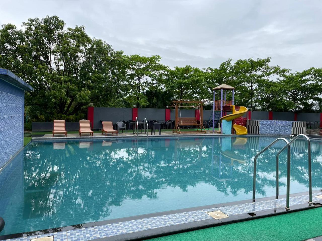 Wayfare Sp Resort Panvel Eksteriør bilde