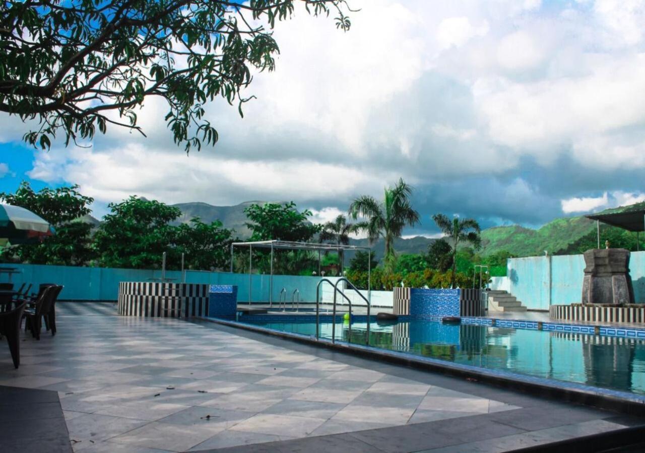 Wayfare Sp Resort Panvel Eksteriør bilde