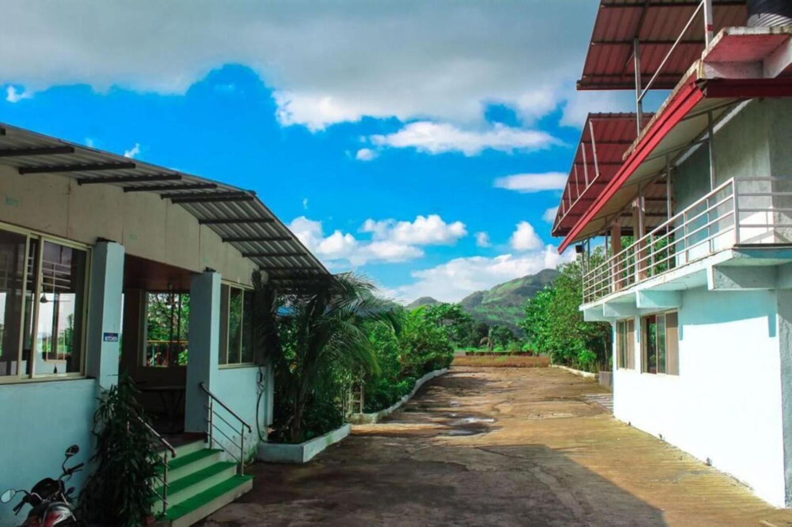 Wayfare Sp Resort Panvel Eksteriør bilde